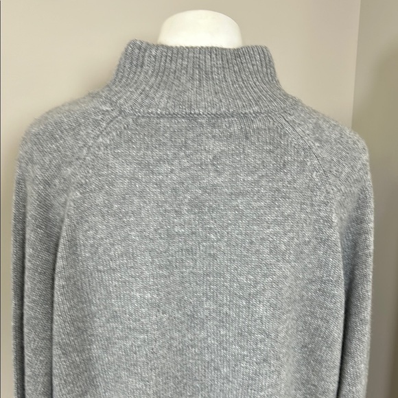 Reformation Cashmere Garrett Cropped Gray Turtleneck Sweater Sz XL NEW - Picture 8 of 16